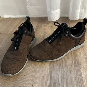 Men’s Johnston and Murphy suede sneakers